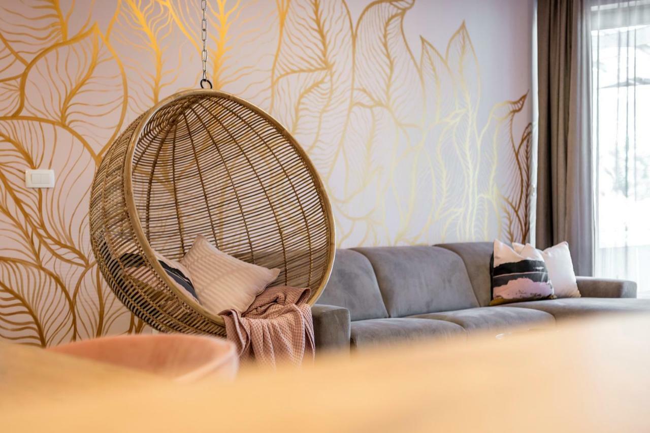 Luxury Apartment With Hot Tub Omiš Exteriör bild